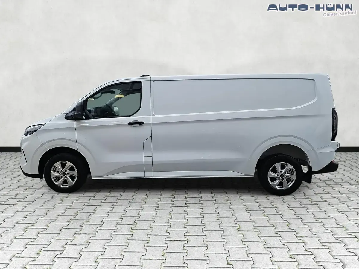 Neu Ford Transit Custom Trend 136 PS (100 kW) 2025 Frostweiß Van