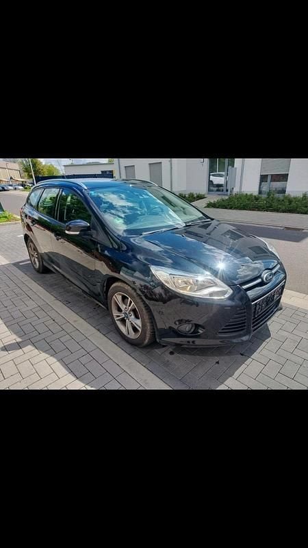 Usata Ford Focus 125 CV (91 kW) 2013 Nero Station wagon