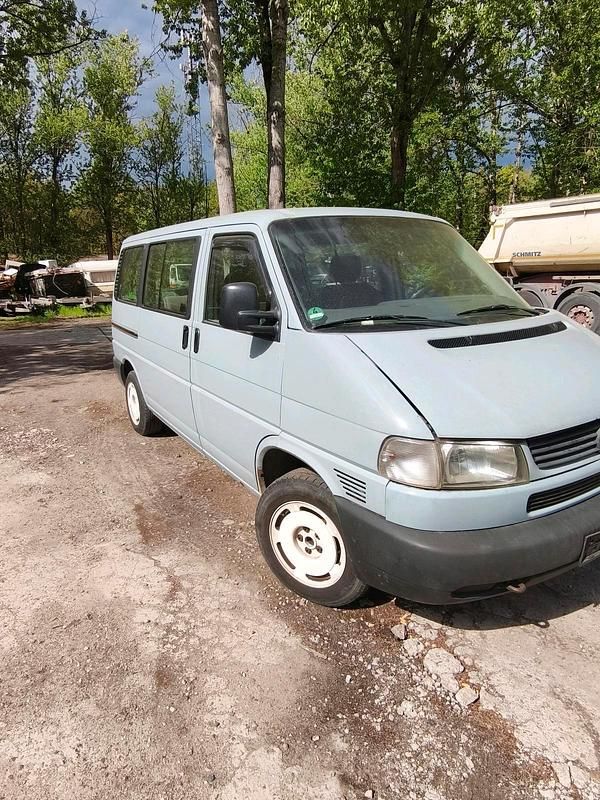 Gebraucht VW T4 102 PS (75 kW) 1996 Grau Van