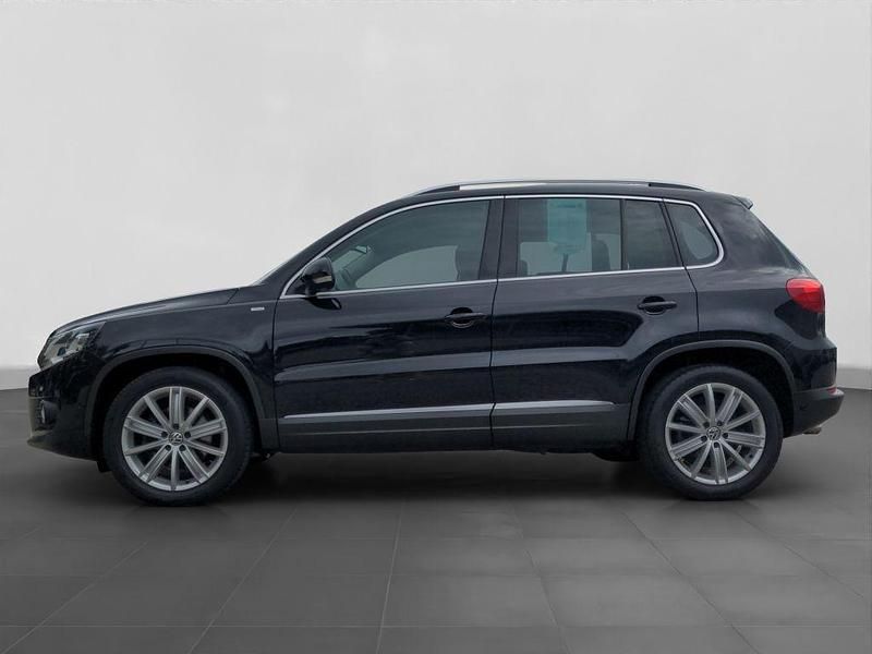 Gebraucht VW Tiguan Cup 160 PS (117 kW) 2014 Schwarzmetallic SUV