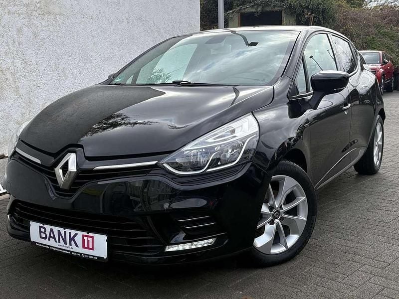 Gebraucht Renault Clio IV LIMITED 73 PS (53 kW) 2018 Sternenschwarz Kleinwagen