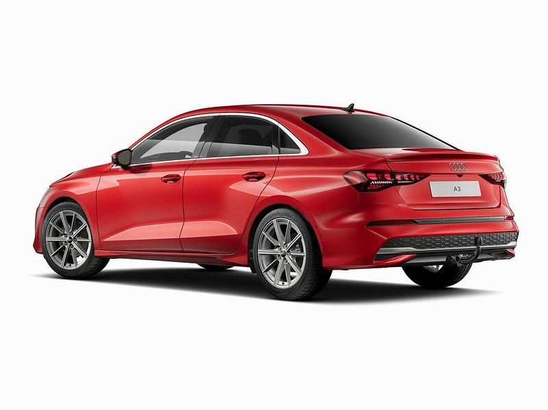 Gebraucht Audi A3 Advanced 150 PS (110 kW) 2025 Rot Limousine