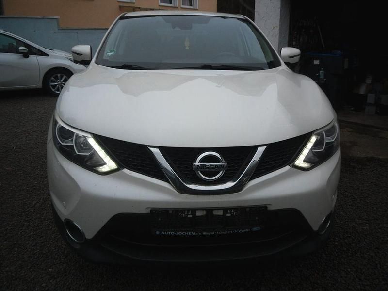 Gebraucht Nissan Qashqai 360º 163 PS (119 kW) 2015 Weiß SUV