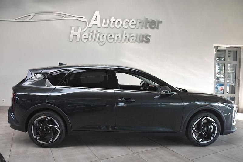 Neu Kia K4 Spirit 179 PS (131 kW) 2026 Grau Limousine