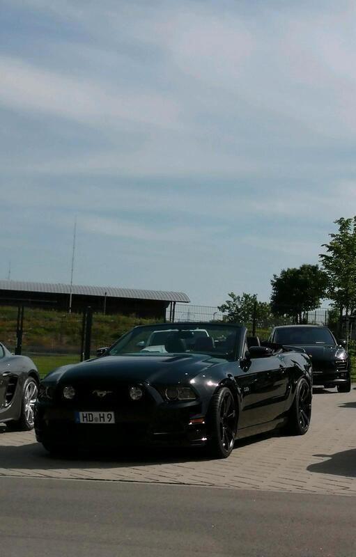 Schwarz Gebraucht 2013 Ford V8 Cabrio | 34.000 € - Bild 1/4