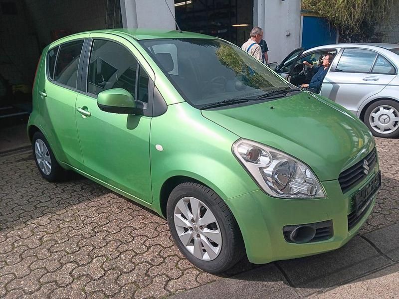 Gebraucht Suzuki Splash Club 86 PS (63 kW) 2010 Grün Kleinwagen