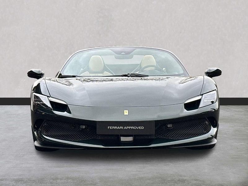 Gebraucht Ferrari 296 829 PS (609 kW) 2024 Grün Cabrio
