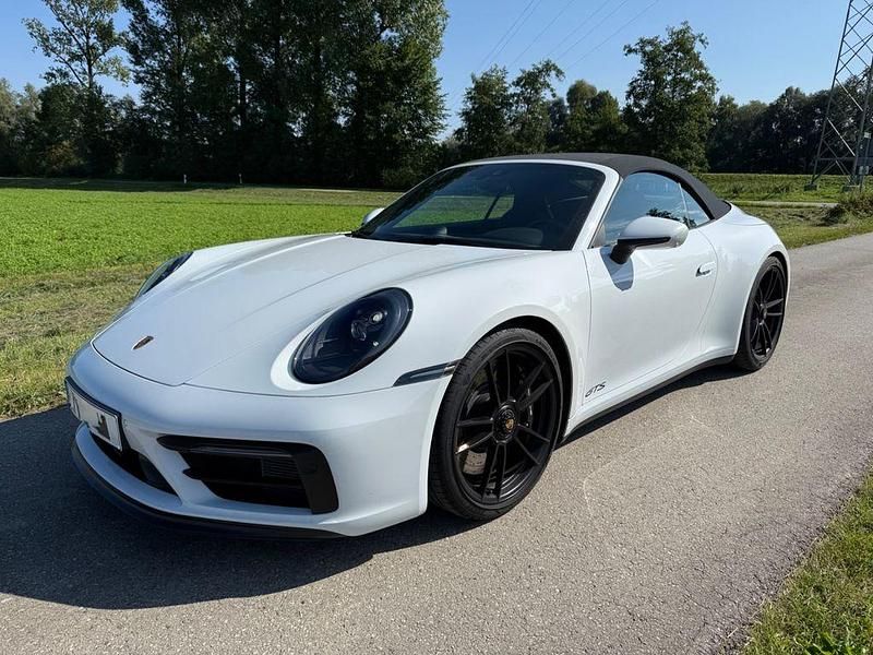 Weiß Gebraucht 2023 Porsche 992 Cabrio | 173.990 € (Fairer Preis) - Bild 1/4