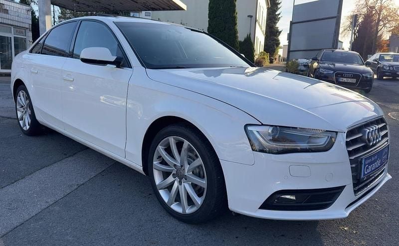 Używany Audi A4 Attraction 150 KM (110 kW) 2015 Biały Sedan/Limuzyna