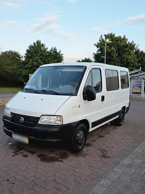 Weiß Gebraucht 2005 Fiat Ducato Van | 1.450 € - Bild 1/4