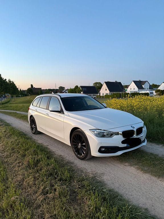 Weiß Gebraucht 2017 BMW 318 Kombi | 9.500 € (Superpreis) - Bild 1/4