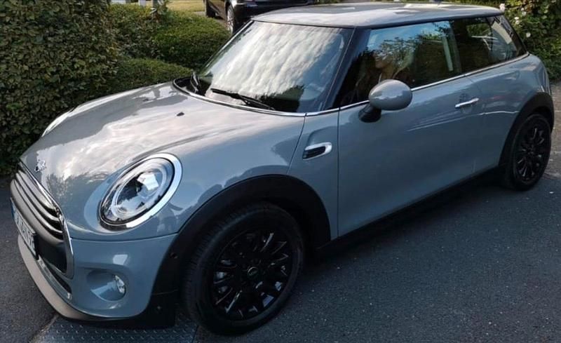 Grau Gebraucht 2018 Mini ONE Kleinwagen | 11.300 € (Guter Preis) - Bild 1/4
