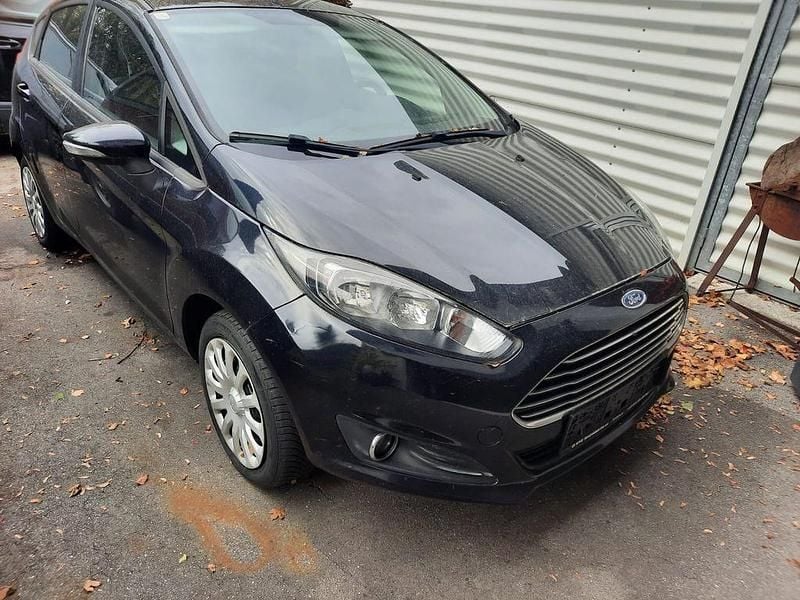 Schwarz Gebraucht 2013 Ford Fiesta Trend Limousine | 3.250 € (Guter Preis) - Bild 1/4