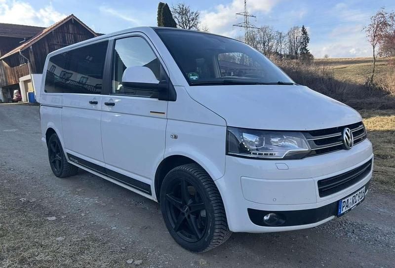 Gebraucht VW Multivan Edition 179 PS (131 kW) 2014 Weiß Van