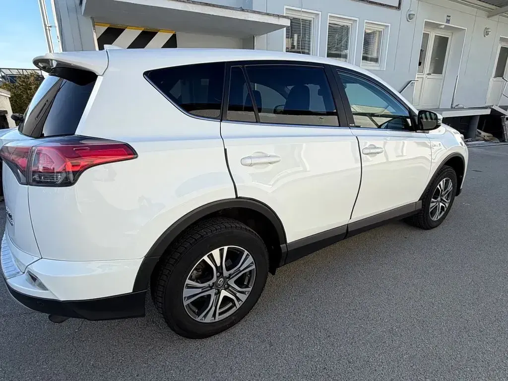 Gebraucht Toyota RAV4 Hybrid Edition-S 155 PS (114 kW) 2017 Weiß SUV