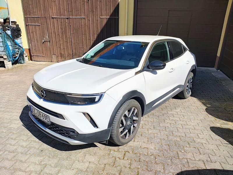 Weiß Gebraucht 2022 Opel Mokka-e Elegance SUV | 16.500 € (Fairer Preis) - Bild 1/4