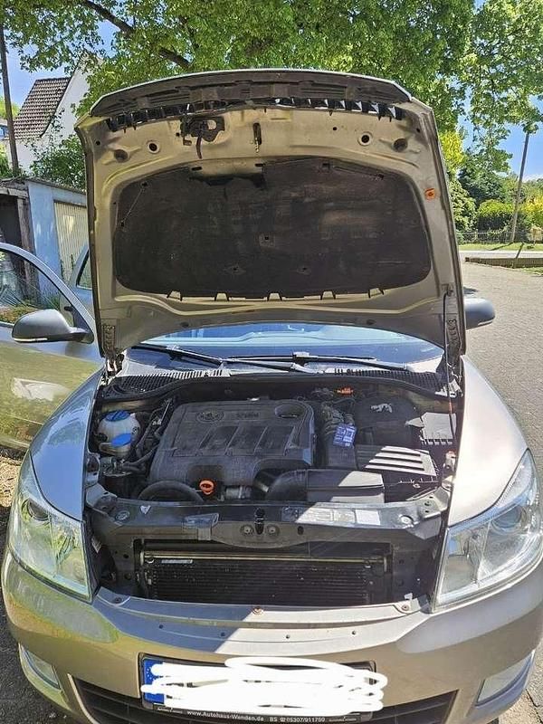 Gebraucht 2012 Skoda Octavia Family Kombi | 4.100 € (Teuer) - Bild 1/4