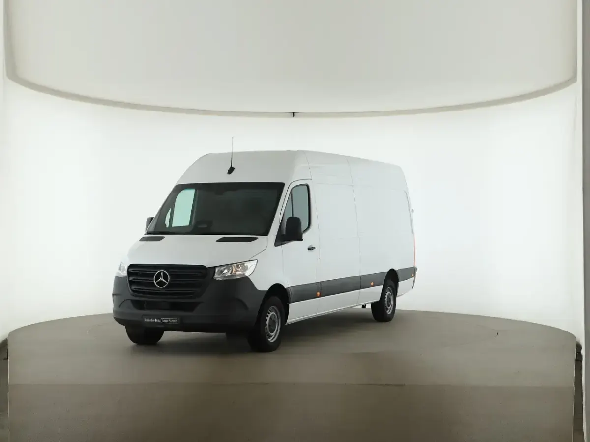 Używany Mercedes Sprinter 170 KM (125 kW) 2025 Biały Van