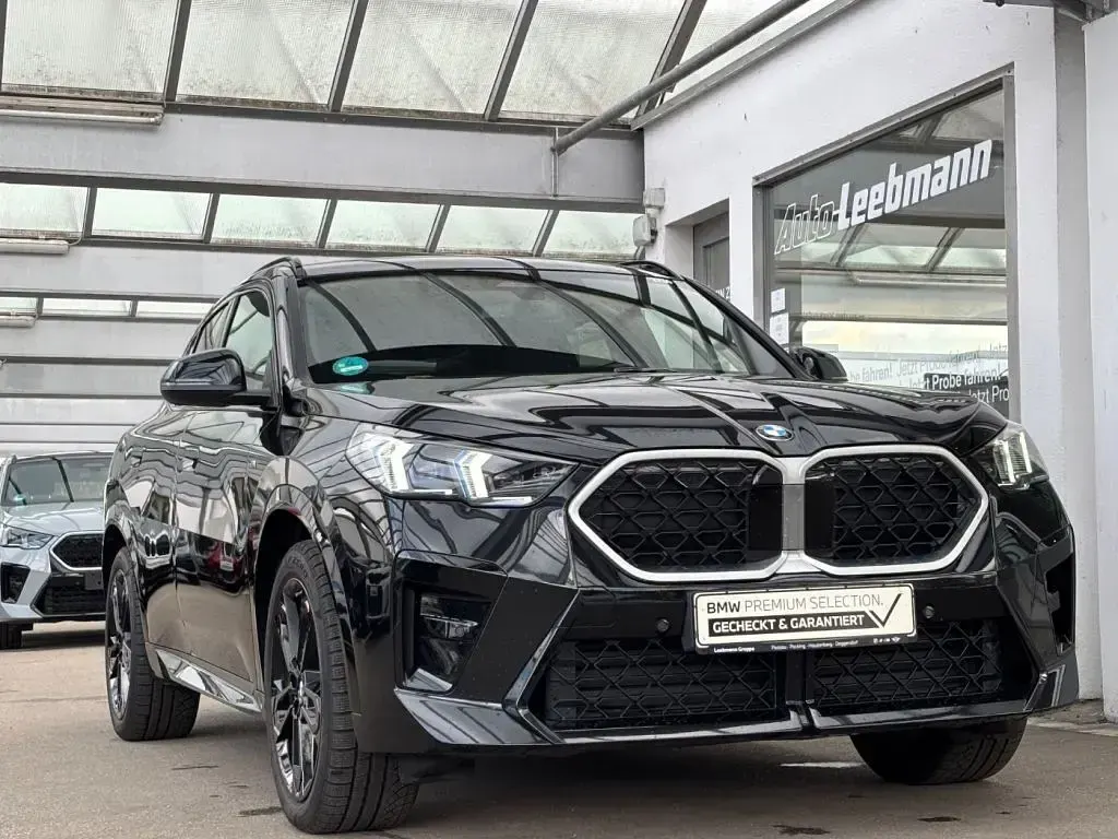 Gebraucht BMW X2 M Sport 163 PS (119 kW) 2024 Schwarz SUV
