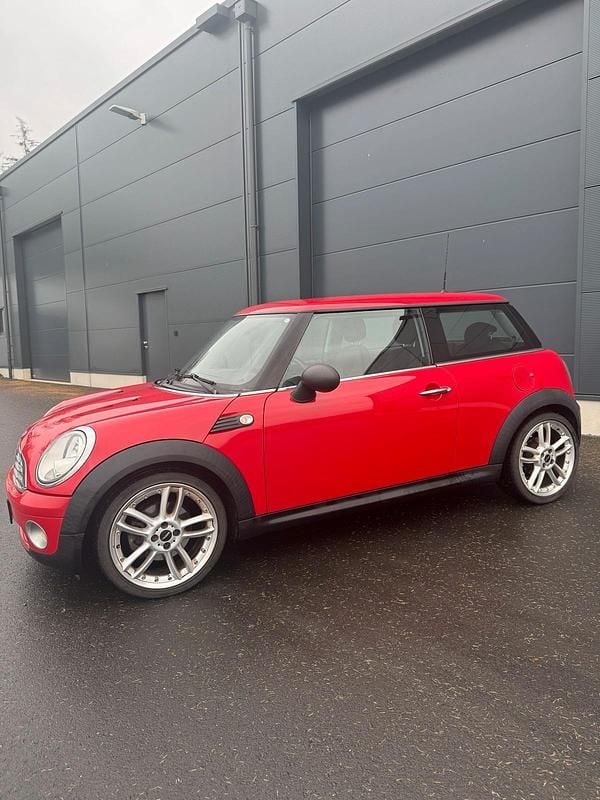 Gebraucht Mini Cooper 95 PS (69 kW) 2009 Rot Kleinwagen