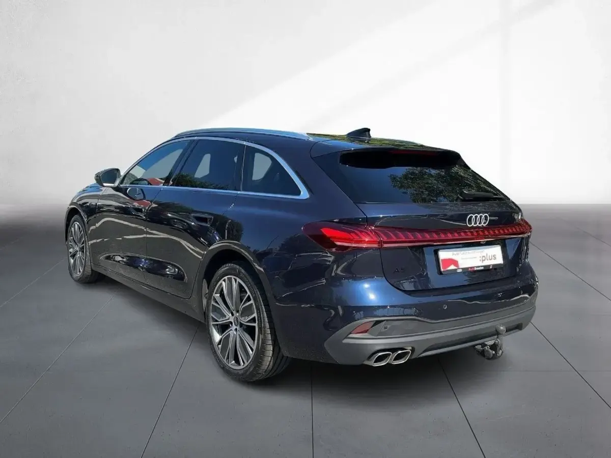 Gebraucht Audi A5 Sport 204 PS (150 kW) 2025 Firmamentblau metallic Kombi