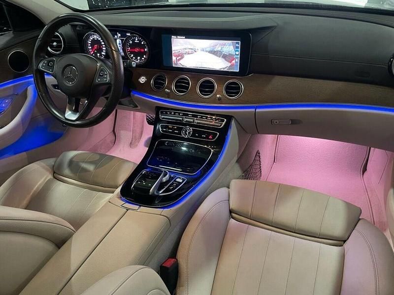 Second-hand Mercedes 220 196 CP (144 kW) 2017 Negru Berlinǎ