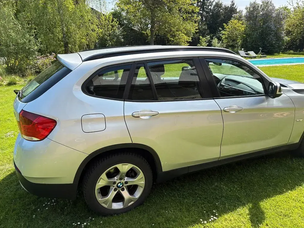 Używany BMW X1 177 KM (130 kW) 2009 Srebrny SUV