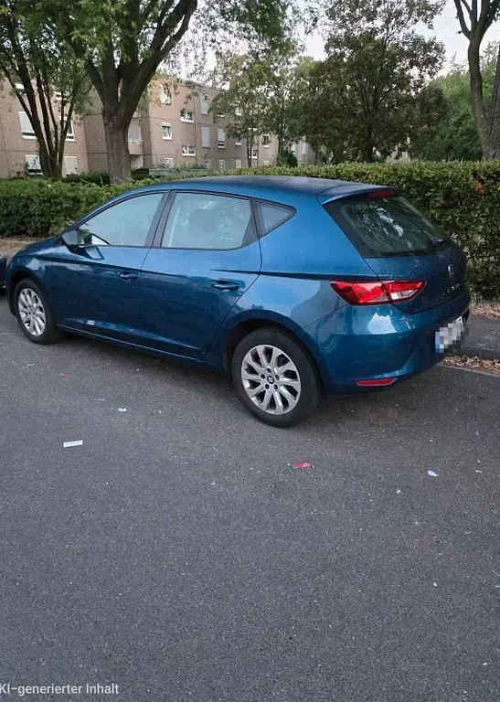 Gebraucht Seat Leon Style 122 PS (89 kW) 2013 Blau Limousine