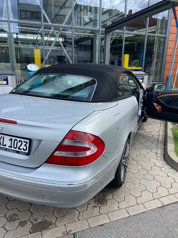 Gebraucht Mercedes CLK320 218 PS (160 kW) 2003 Silber Cabrio