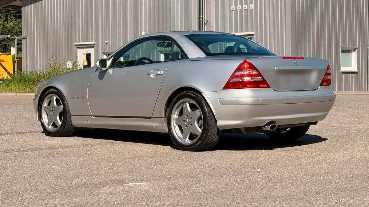 Gebraucht Mercedes SLK200 163 PS (119 kW) 2003 Silber Cabrio