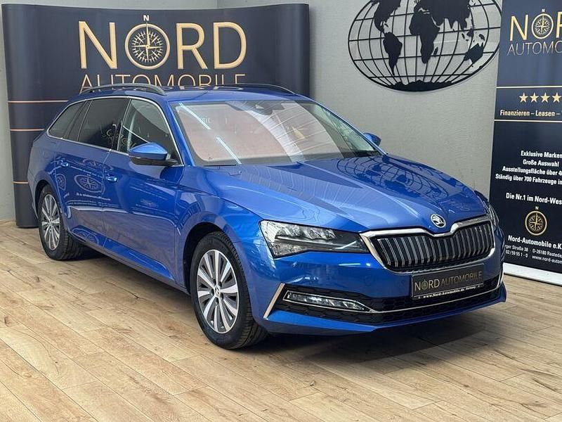 Gebraucht Skoda Superb Ambition 218 PS (160 kW) 2021 Blau Kombi