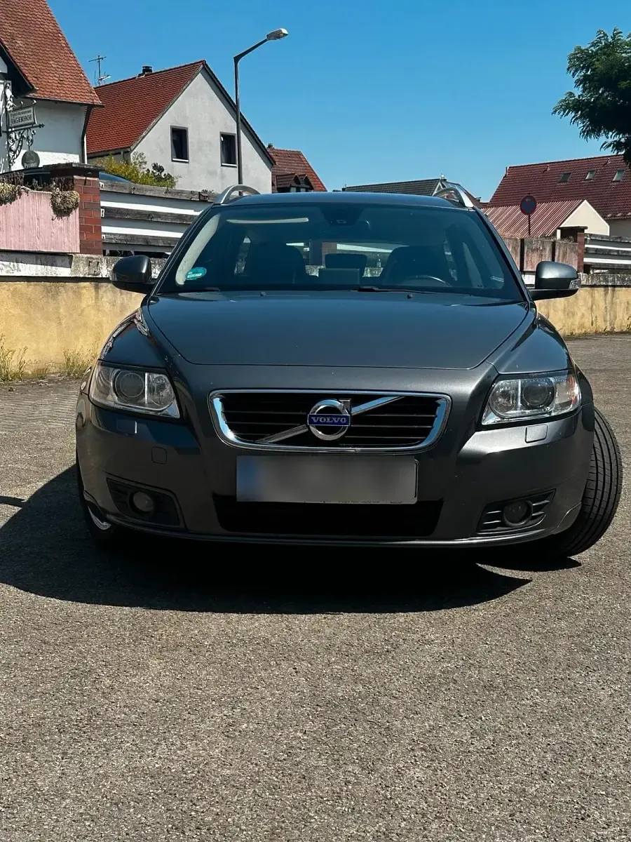Gebraucht Volvo V50 114 PS (83 kW) 2011 Grau Kombi