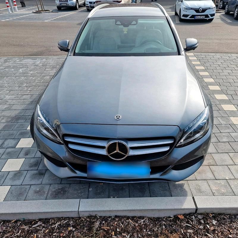 Gebraucht Mercedes C220 170 PS (125 kW) 2017 Grau Kombi