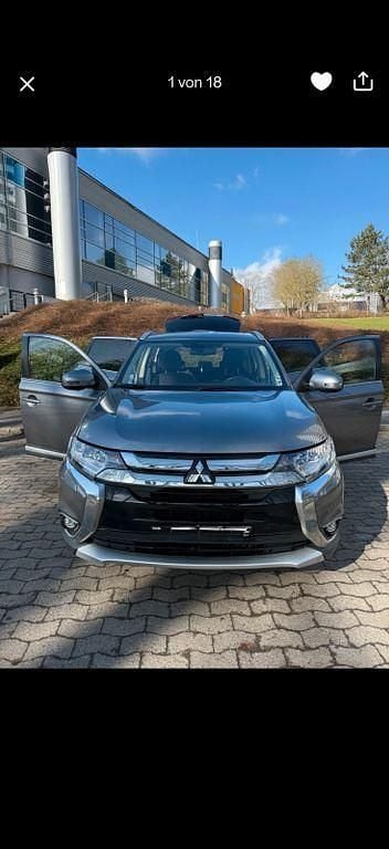 Gebraucht Mitsubishi Outlander Edition 150 PS (110 kW) 2018 Grau SUV