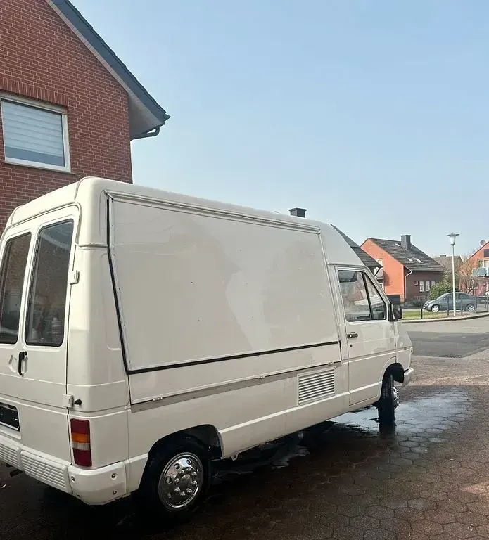 Brugt Renault Trafic 102 HK (75 kW) 1988 Hvid MPV