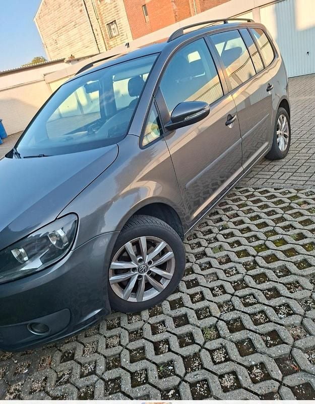 Gebraucht VW Touran 105 PS (77 kW) 2012 Grau Van / Kleinbus