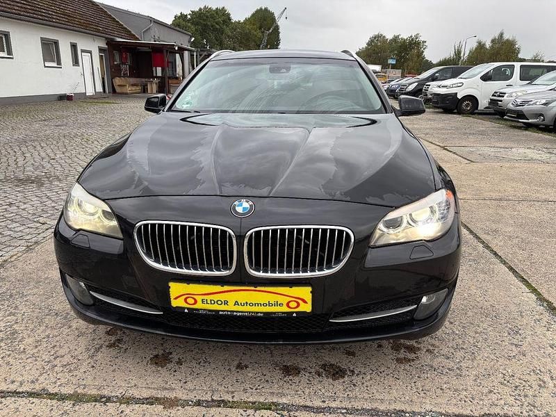 Schwarz Gebraucht 2011 BMW 523 Kombi | 8.300 € (Fairer Preis) - Bild 1/4
