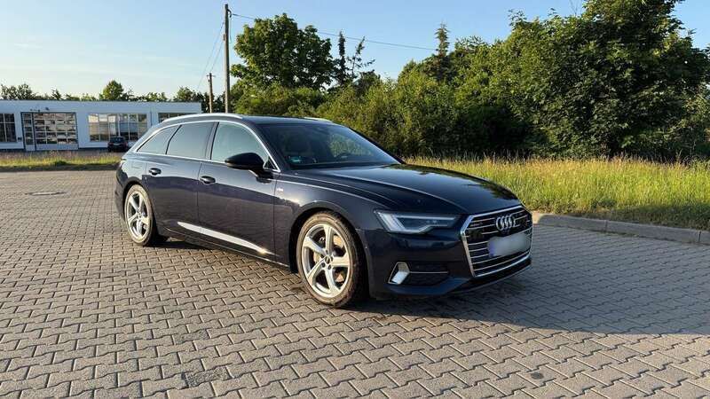 Blau Gebraucht 2021 Audi A6 Kombi | 36.500 € (Fairer Preis) - Bild 1/4