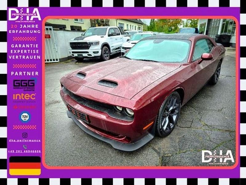 Rot Gebraucht 2024 Dodge Challenger Coupé | 43.987 € (Teuer) - Bild 1/4