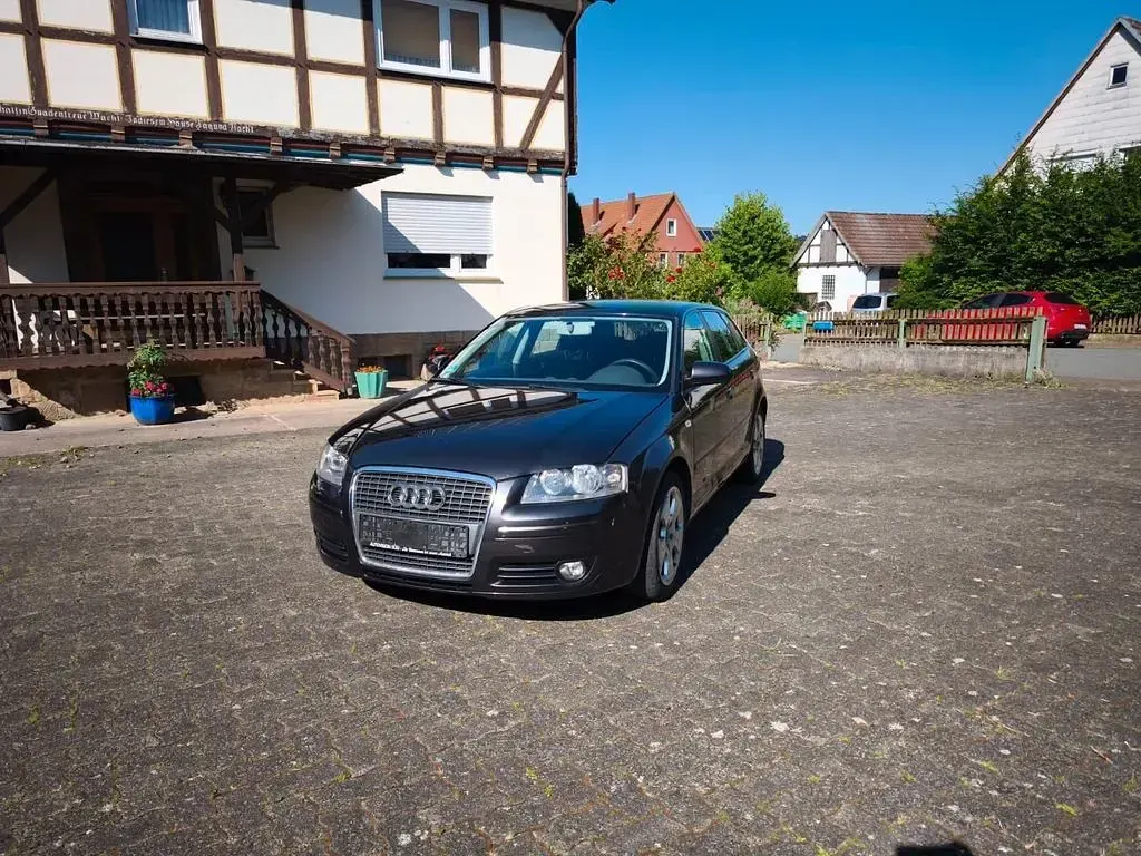 Gebraucht Audi A3 Attraction 125 PS (91 kW) 2007 Grau Kleinwagen