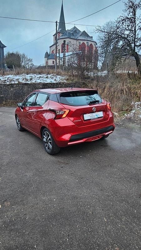 Gebraucht Nissan Micra Acenta 71 PS (52 kW) 2018 Rot Kleinwagen