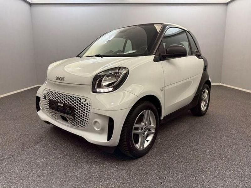Schwarz Gebraucht 2022 Smart ForTwo Electric Drive Coupé | 9.799 € (Fairer Preis) - Bild 1/4