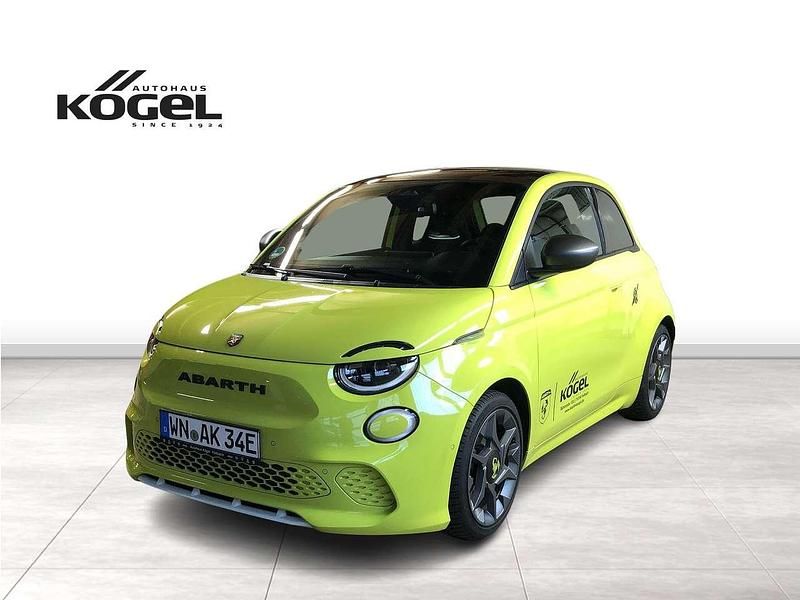Grün (acid green) Gebraucht 2023 Abarth 500e Scorpionissima Kleinwagen | 28.990 € (Fairer Preis) - Bild 1/4