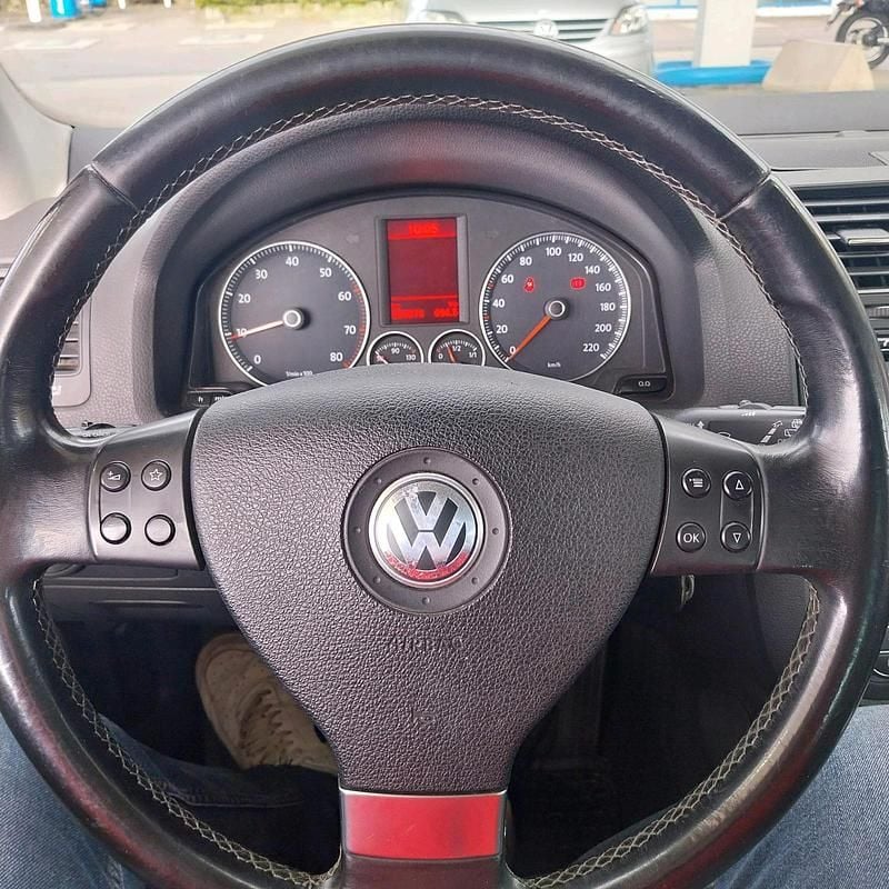 Gebraucht VW Golf V 80 PS (58 kW) 2008 Schwarz Kleinwagen