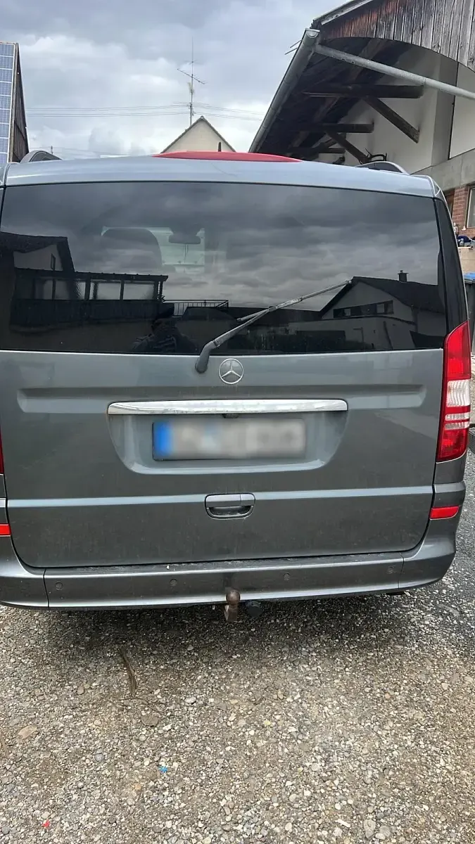 Gebraucht Mercedes Viano 224 PS (164 kW) 2011 Grau Van / Kleinbus