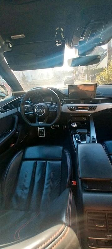 Gebraucht Audi A4 S-Line 204 PS (150 kW) 2021 Schwarz Kombi