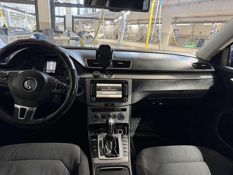 Gebraucht VW Passat Comfortline 140 PS (102 kW) 2012 Grau Kombi