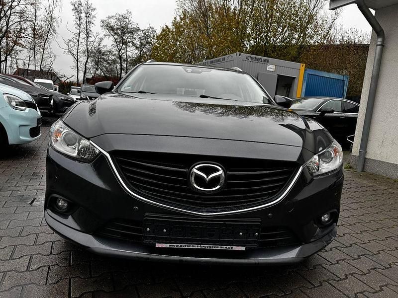 Grau Gebraucht 2015 Mazda 6 Center-Line Kombi | 7.490 € (Guter Preis) - Bild 1/4