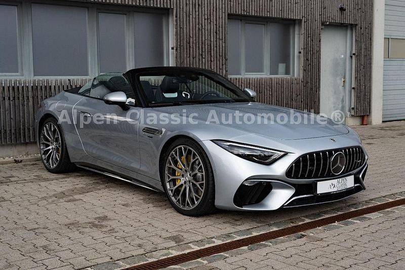 Grau Gebraucht 2024 Mercedes SL63 AMG AMG Cabrio | 159.000 € (Teuer) - Bild 1/4