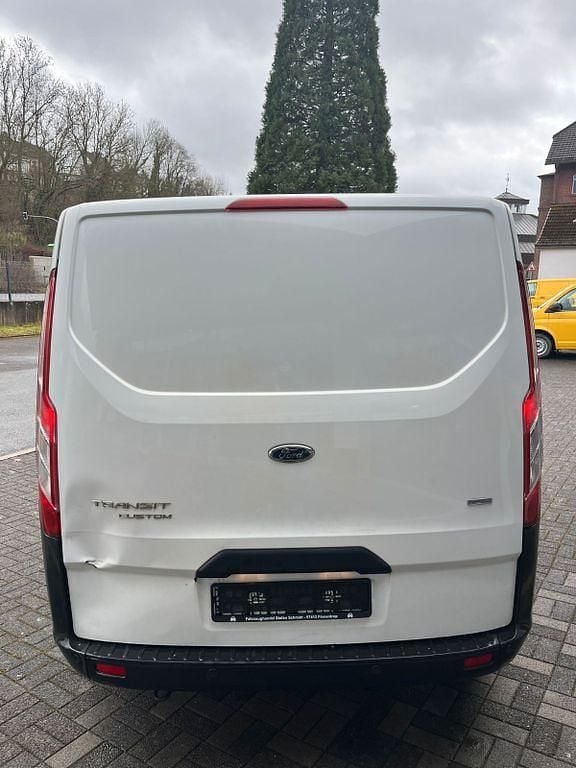 Gebraucht Ford Transit Custom 105 PS (77 kW) 2018 Weiß Van / Kleinbus